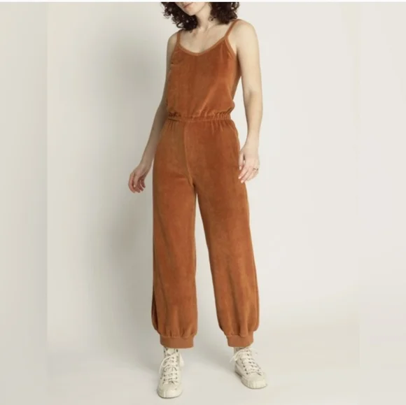 Suzie Kondi GIORGI Velour Jumpsuit CHAI color Size S - Picture 1 of 5